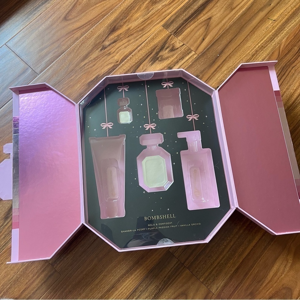 Victoria’s Secret Bombshell Fragrance BOX ONLY - Picture 3 of 3